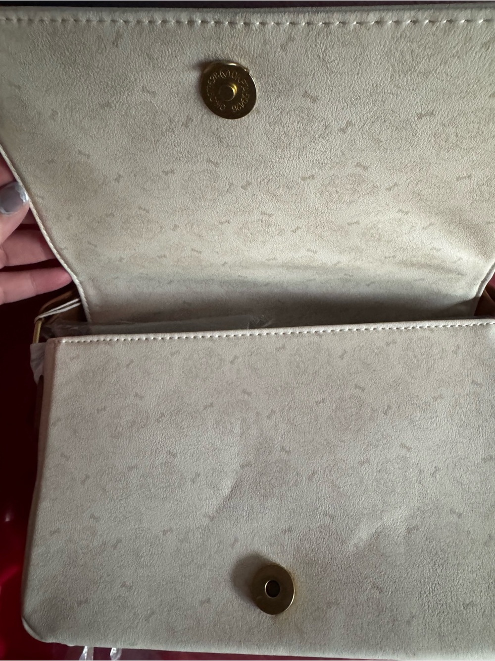 Loungefly 101 Dalmatians book Crossbody Bag - Picture 3 of 3